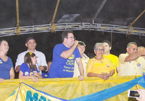 Erivelton apresenta propostas aos moradores de Bocaina