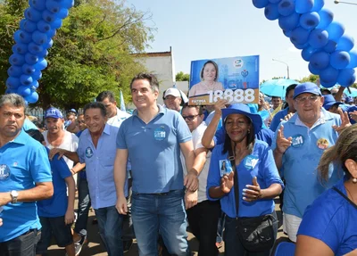 Caminhada foi comandada por Gil Paraibano e Ciro Nogueira