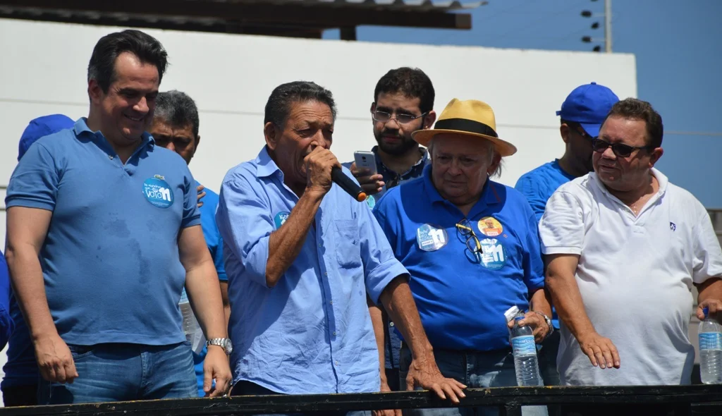 Gil Paraibano agradece a presença de todos na caminhada