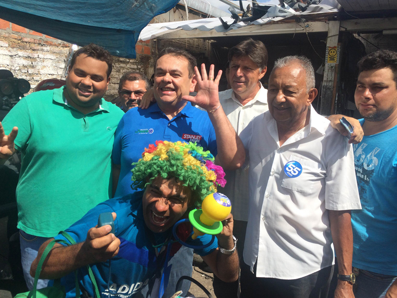 Silas participa de campanha
