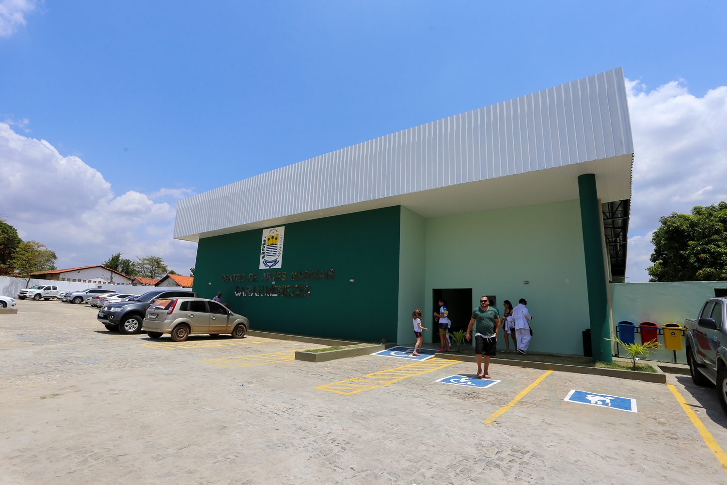 O Centro de Artes Marciais Sarah Menezes fica localizado no bairro Saci