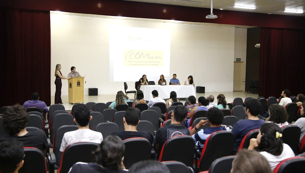 Palestra Coronelismo Eletrônico” na UFPI