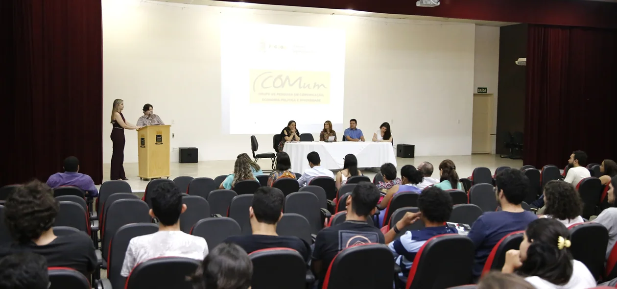 Palestra Coronelismo Eletrônico” na UFPI