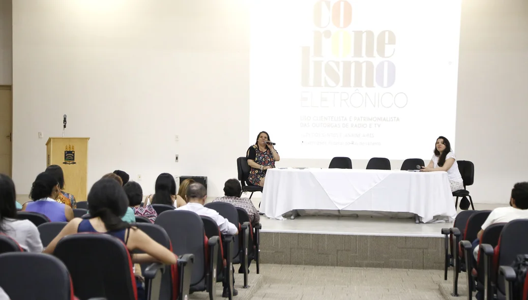 Professoras ministram um minicurso na UFPI 