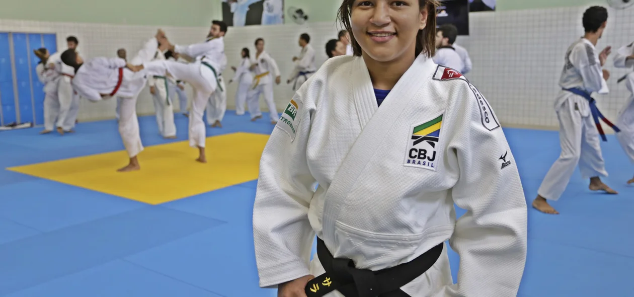 Sarah Menezes