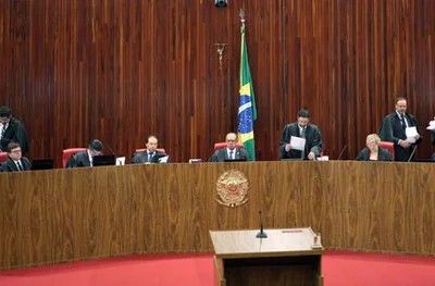 Sessão no TSE