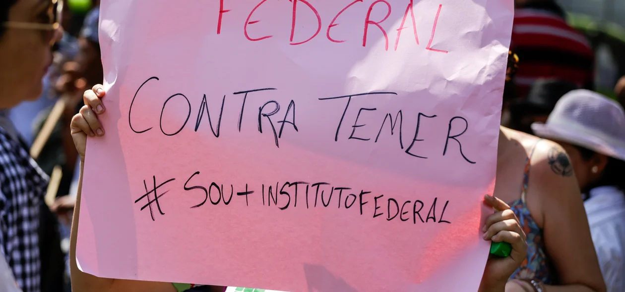 Alunos insatisfeitos com o atual Presidente da República 