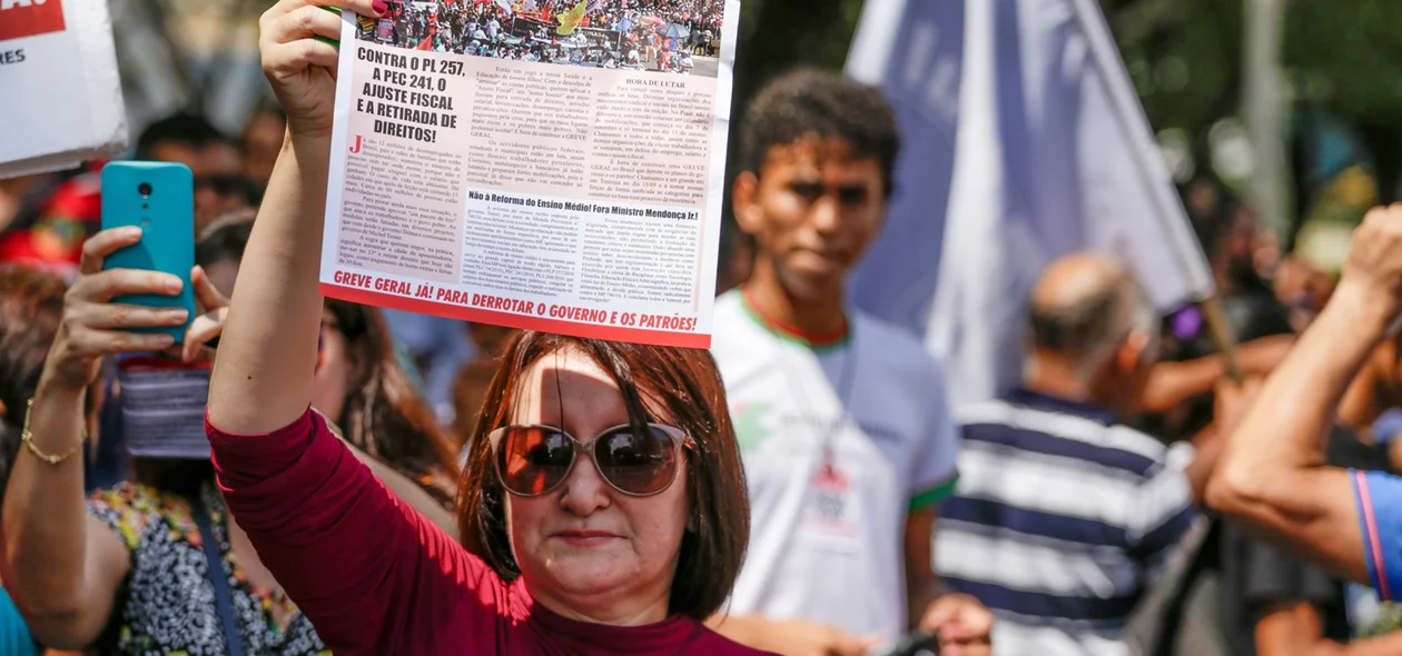 Informativo de fora Temer