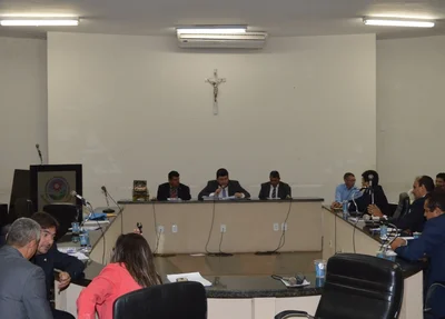 Justiça defere pedidos de registro de 121 candidatos a vereador em Picos.