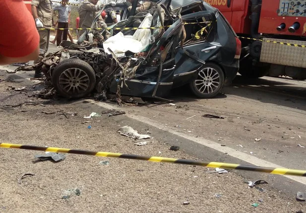 Acidente mata casal piauiense em Pernambuco