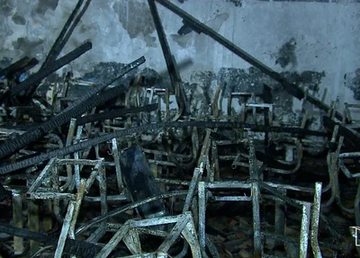 Bandidos incendiaram escola