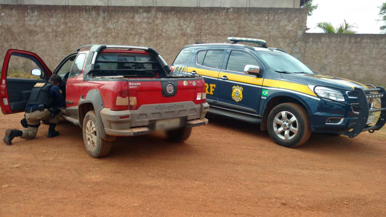 Carro apreendido com placas clonadas