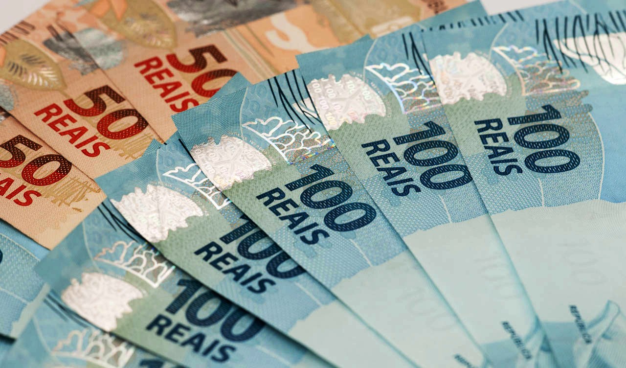 Contas públicas tem rombo recorde em agosto