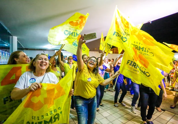 Comemoração na sede do PMDB