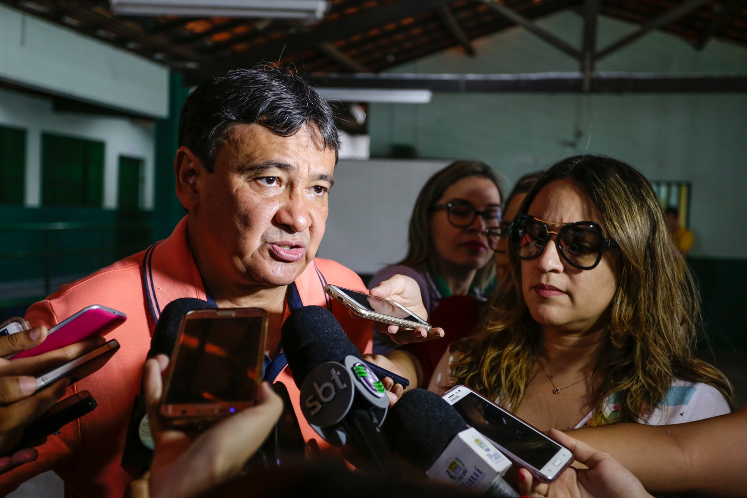 Wellington Dias em seu local de votação