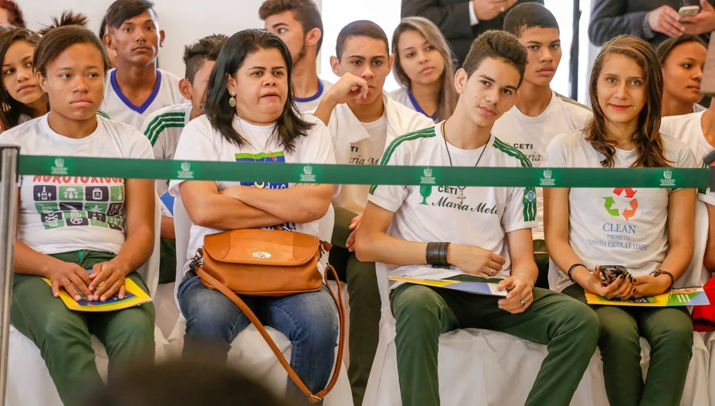 Alunos participaram da reunião