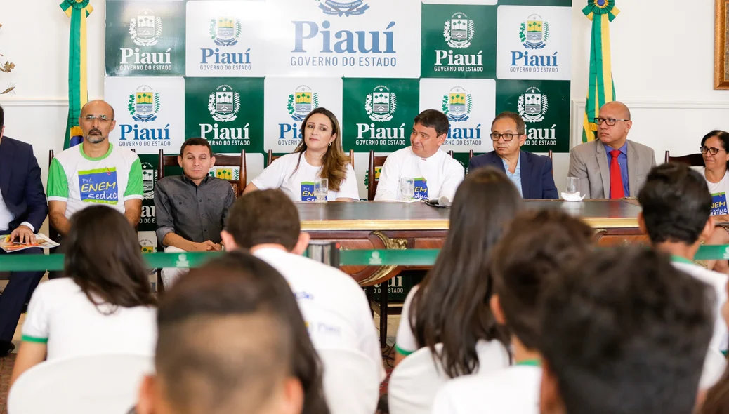 Autoridades presentes
