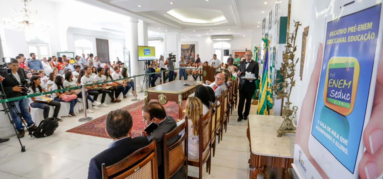 Lançamento do aplicativo Pré Enem Seduc