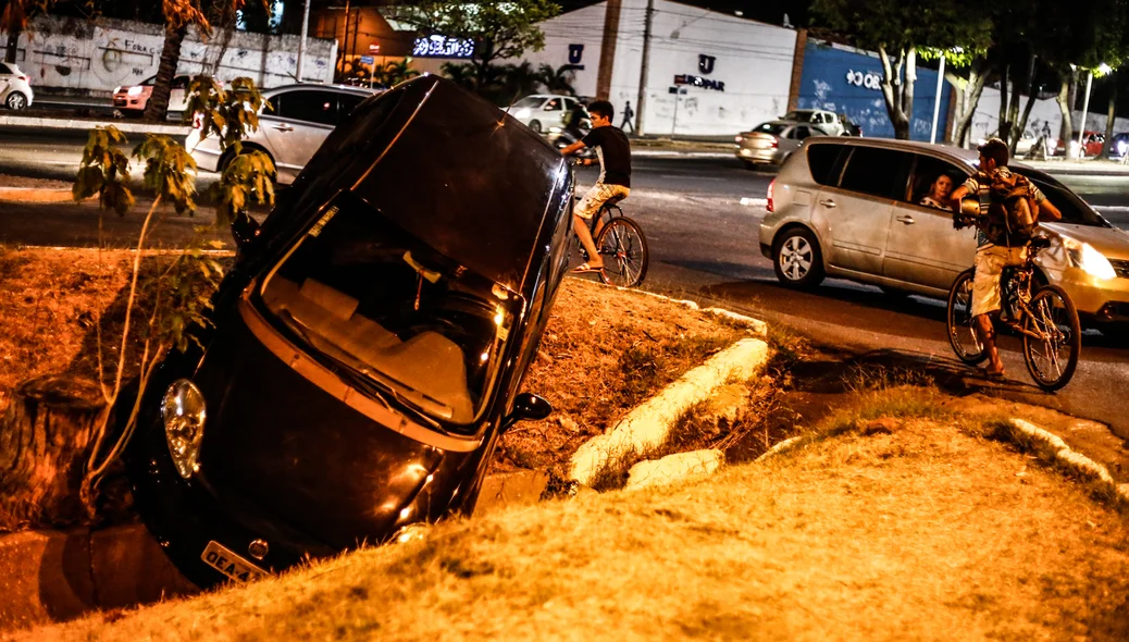 Fiat Punto envolvido no acidente 