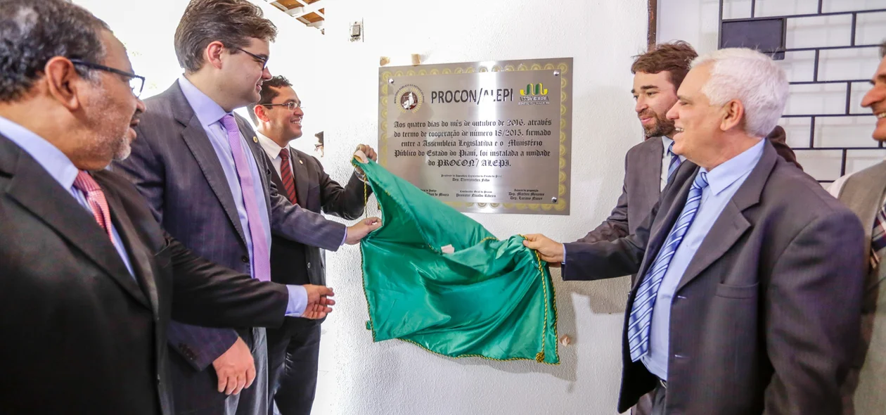 Descerramento da Placa