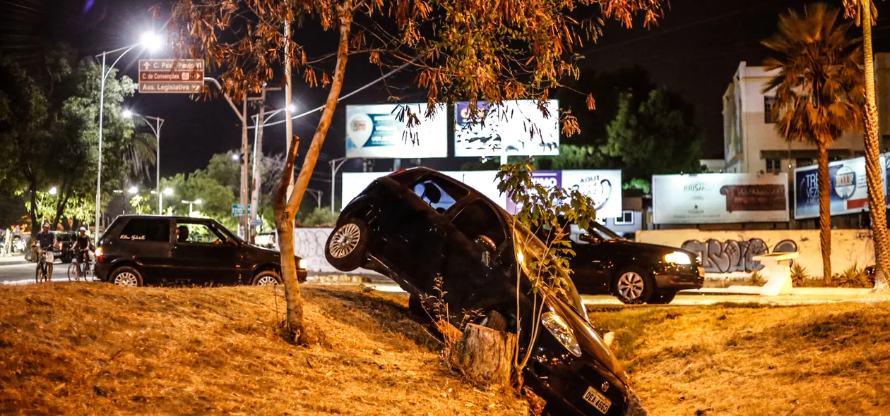 Manobra mal realizada provoca acidente