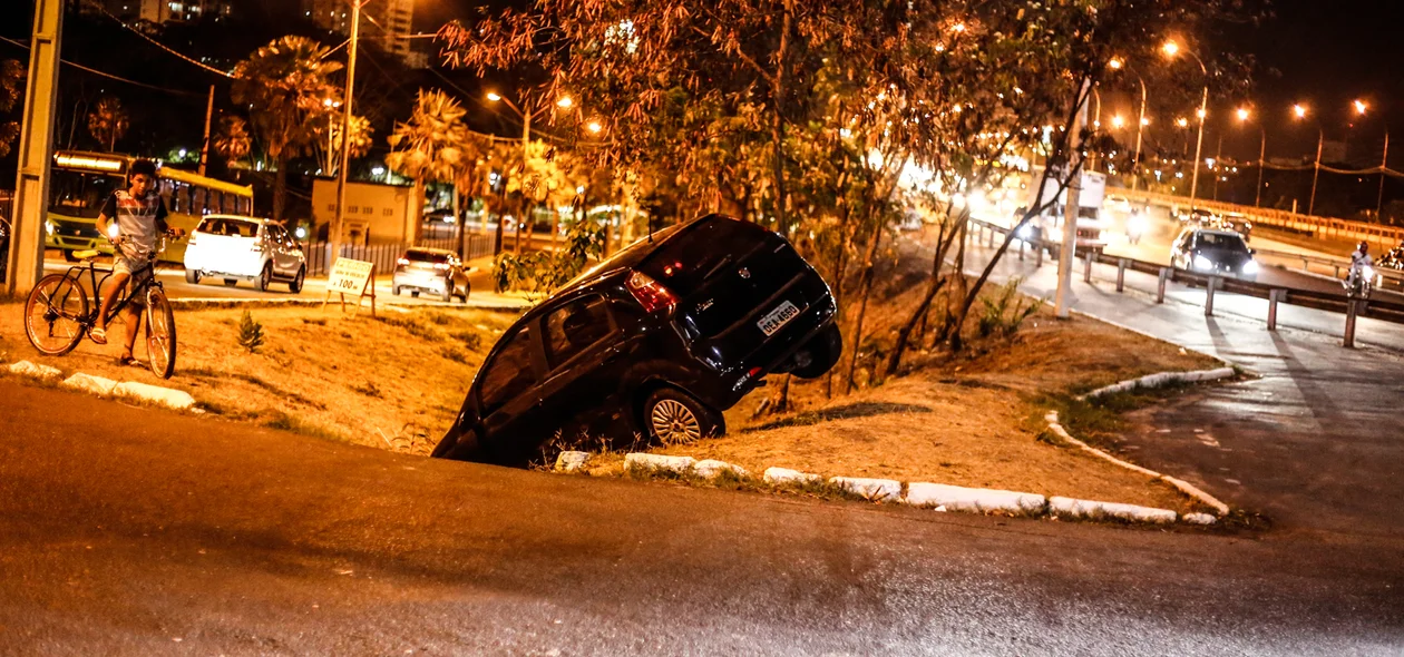 Manobra mal sucedida provoca acidente