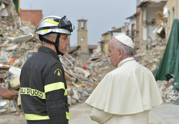 Papa Francisco visita Amatrice