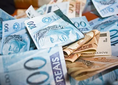 FMI mantém projeção de que Brasil só atingirá superávit em 2020