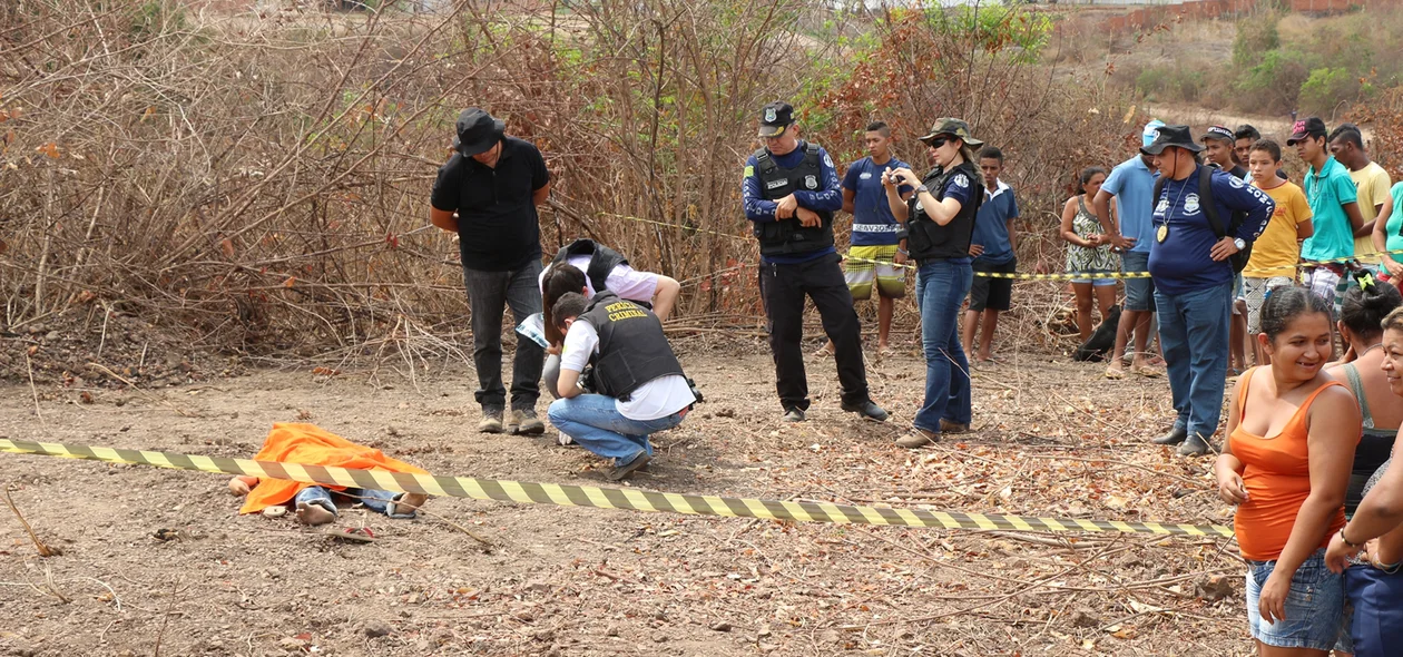 Local do crime foi isolado