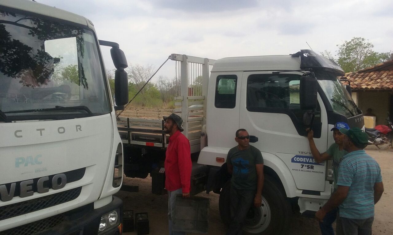 Servidores do município também estão trabalhando de forma irregular na fazenda 