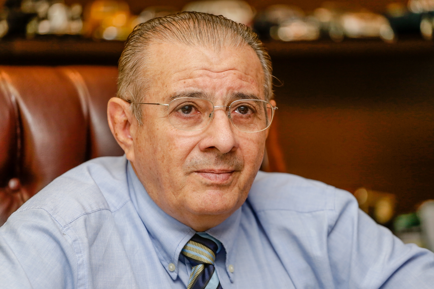 Valdeci Cavalcante se emociona ao falar do seu livro