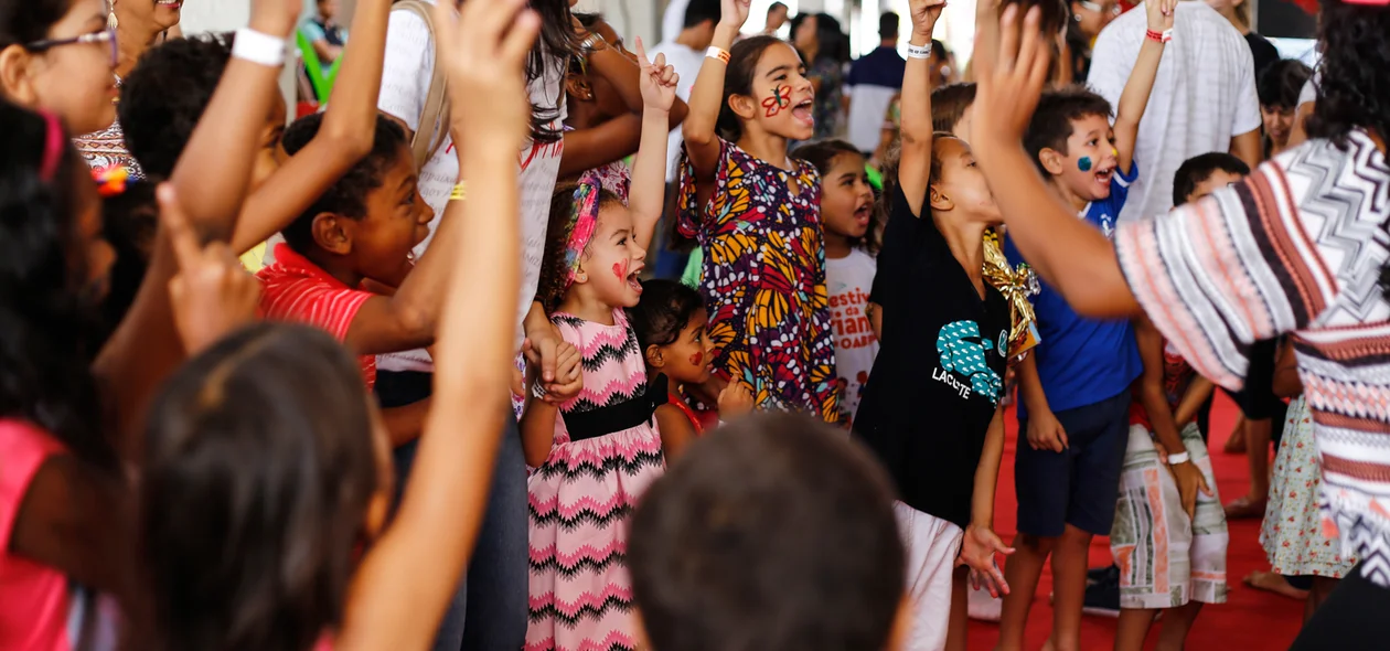 Alegria das crianças no I Festival da criança OAB