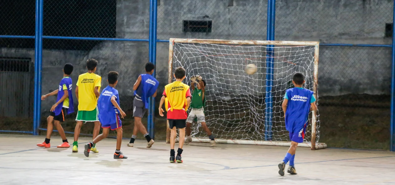 Jovens do Porto do Centro em Teresina 