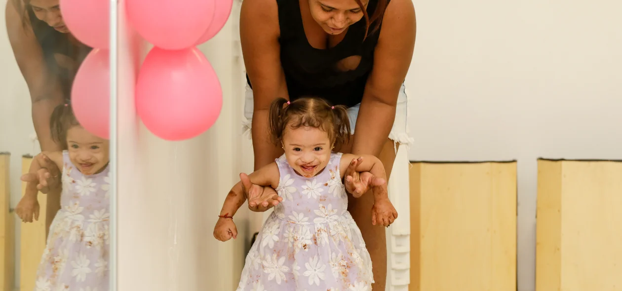 Pisiane e a filha Nicole Sofia
