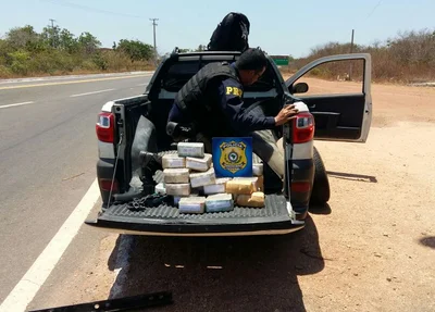 PRF encontra cerca de um milhão de reais em veículo em Parnaíba