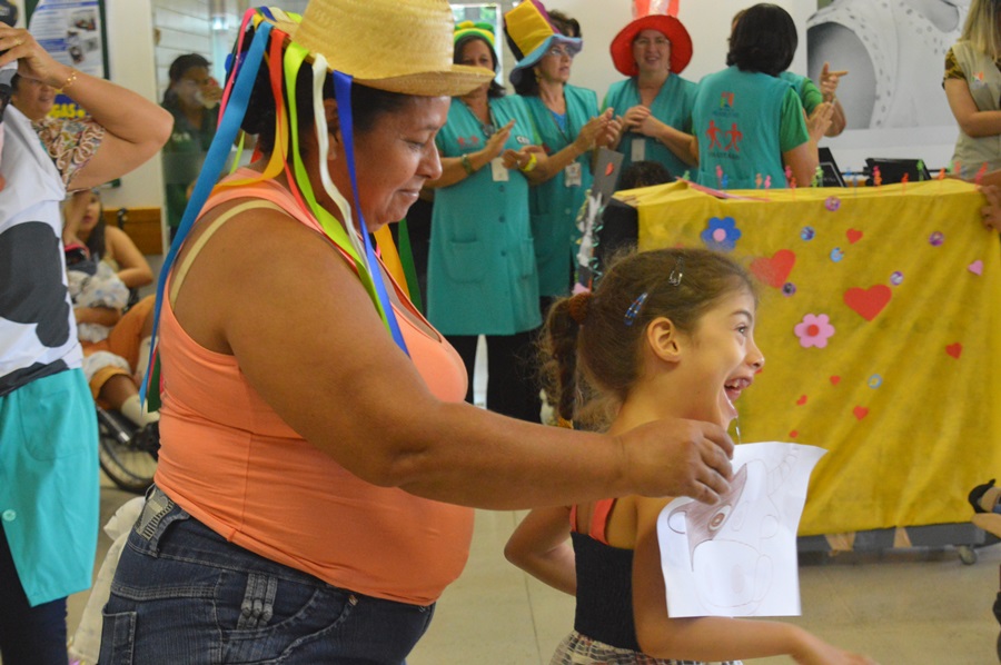 Criança se diverte no Dia da Criança em festa no Ceir