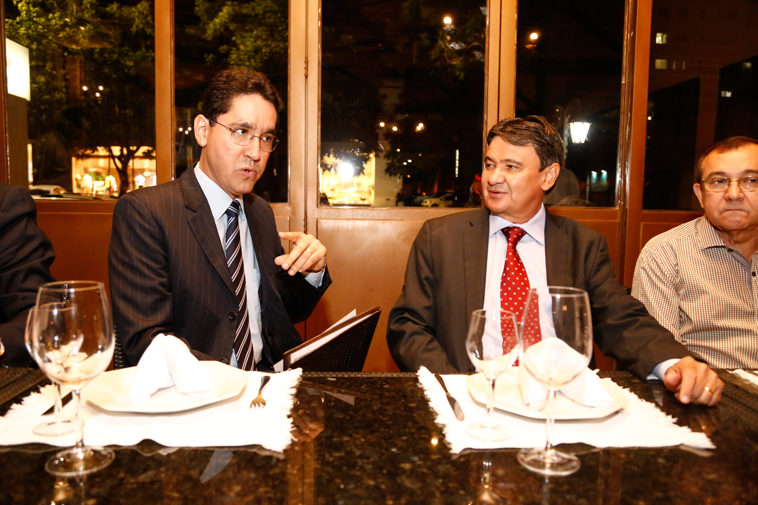 Presidente da Sinduscon e Wellington Dias 