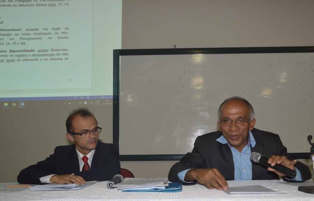 Palestrantes focaram no tema Plano de Carreira da Educação