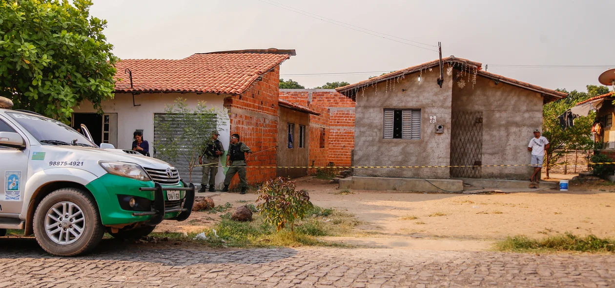Polícia Militar isolou o local do homicídio 