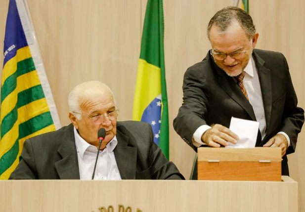 Olavo Rebelo é eleito presidente do Tribunal de Contas do Estado