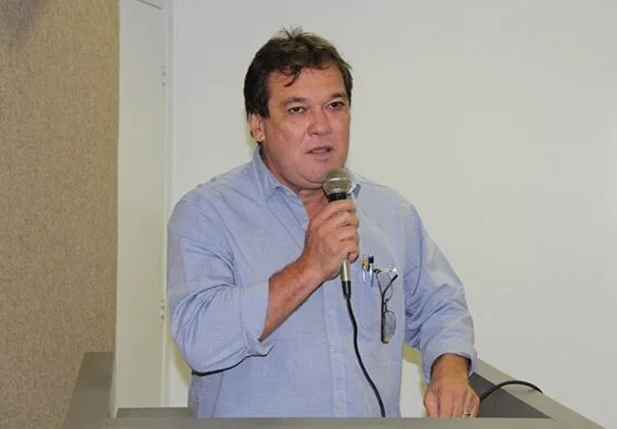 Prefeito Gustavo Medeiros (DEM)