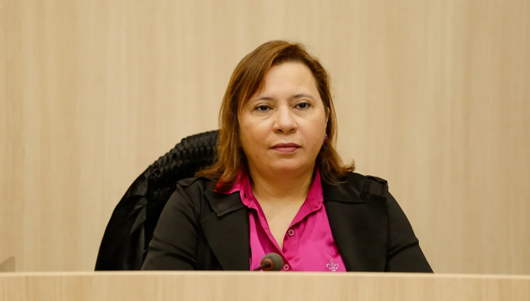 Waltânia Alvarenga