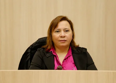 Waltânia Alvarenga