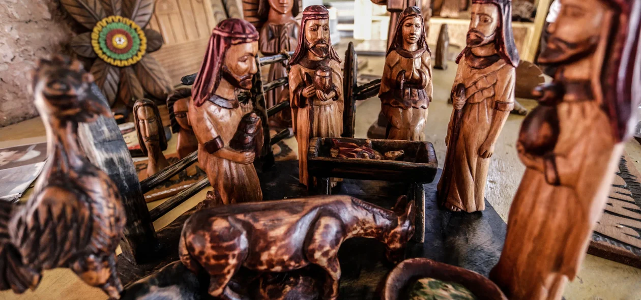 Presépio de natal feito em artesanato