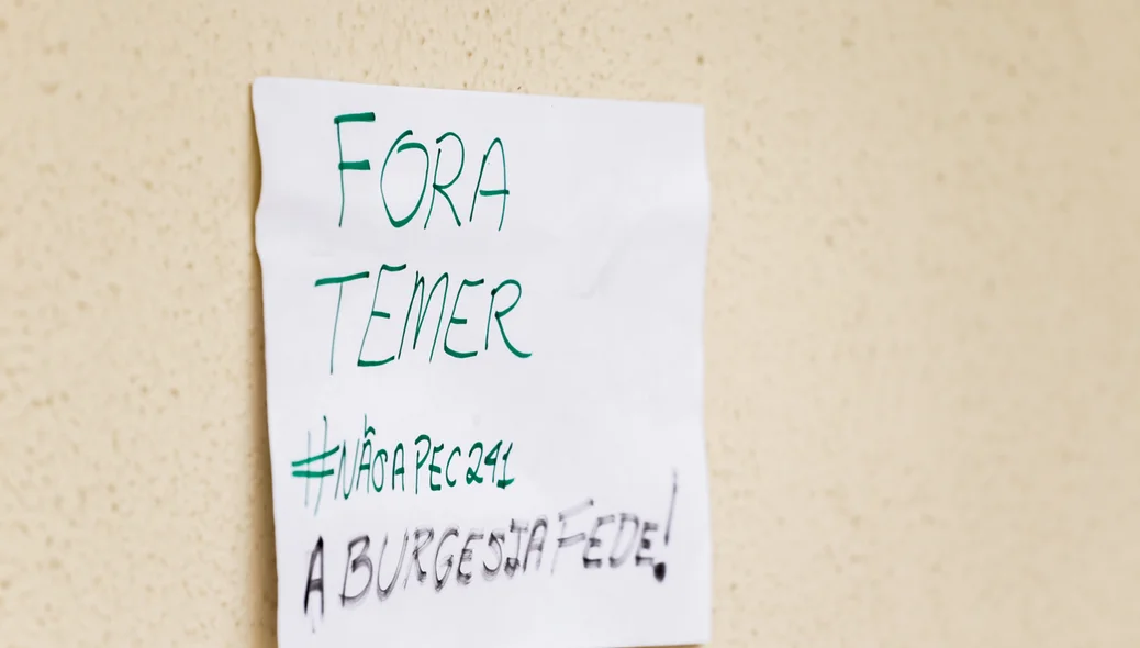 Cartaz de Fora Temer