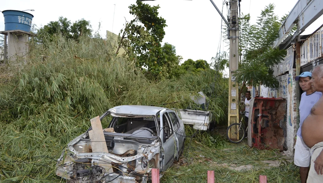 Moradores estão sem energia na região