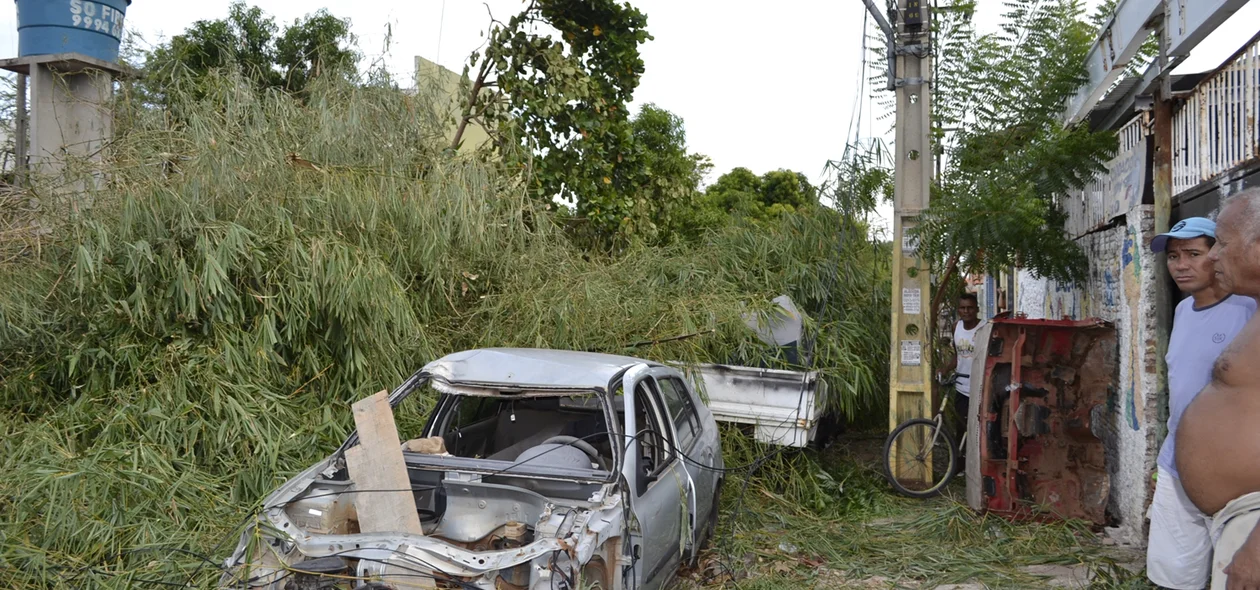 Moradores estão sem energia na região