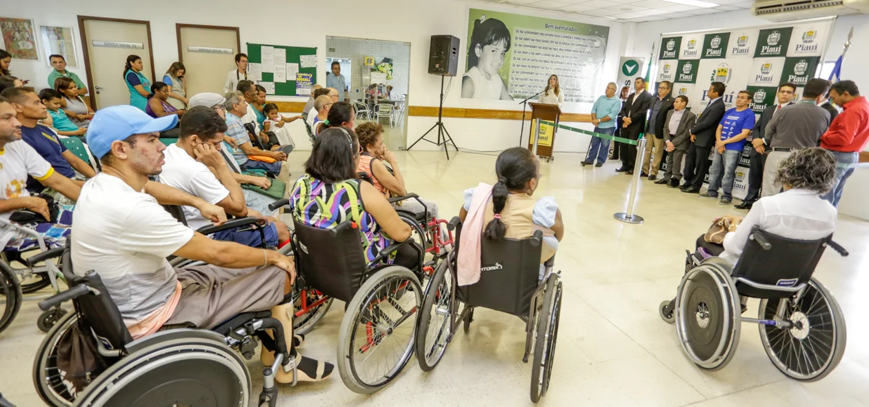 A reunião aconteceu no CEIR