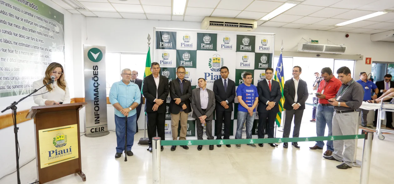 Autoridades presentes na siolenidade