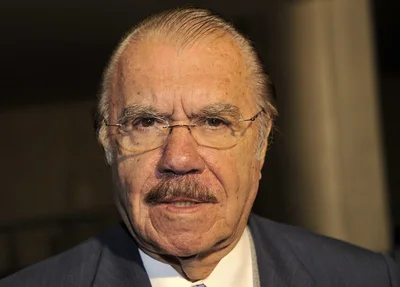 José Sarney